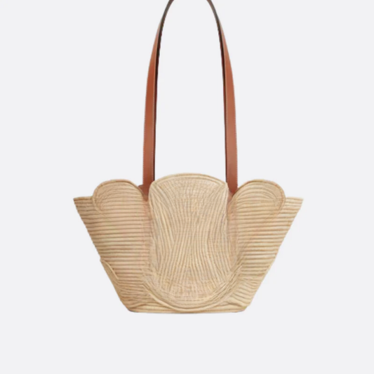 Tasche Cln Classic Kleiner Korb mit Geflochtenem Besatz aus Raffia & Kalbsleder