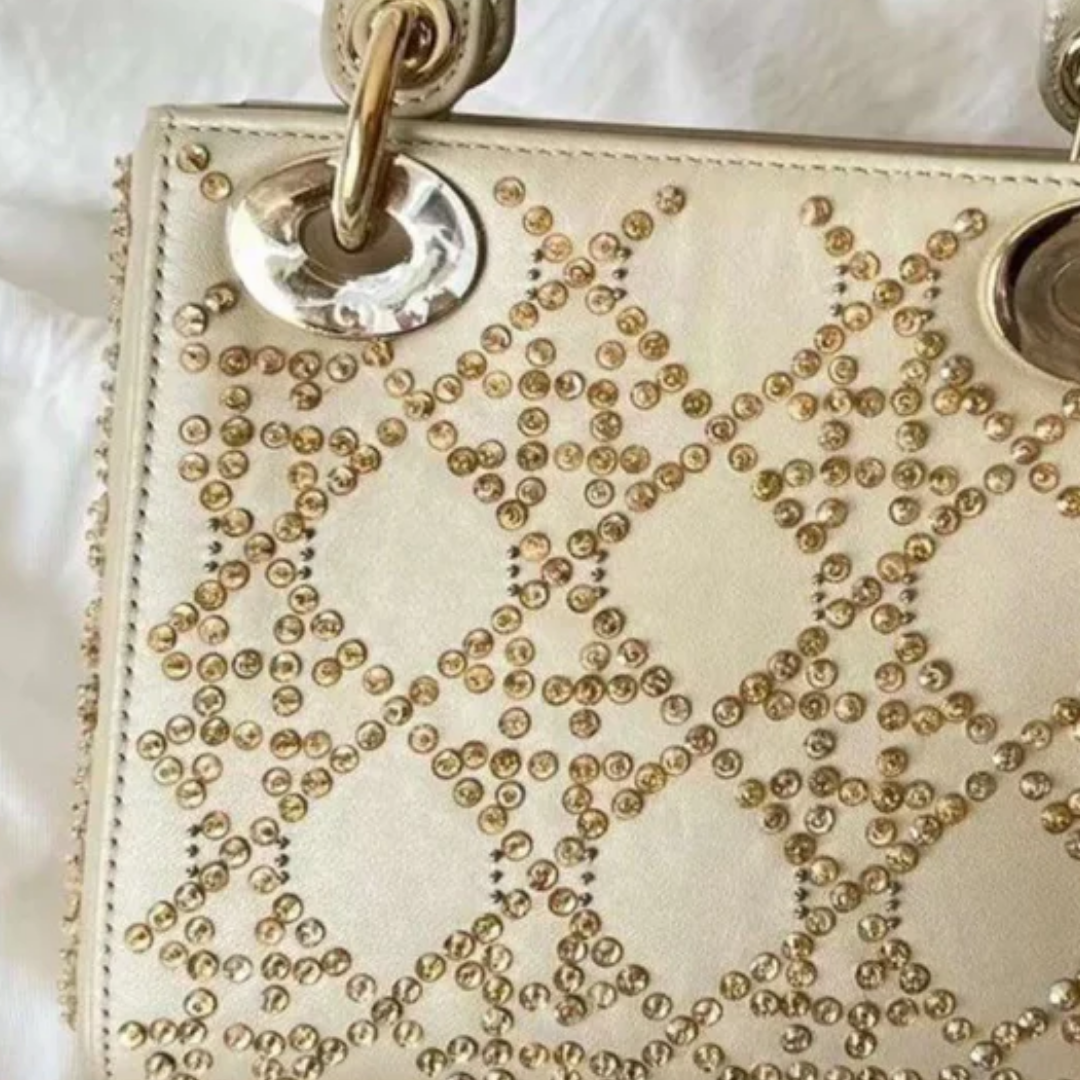 Mini Lady Tasche mit Perlenstickerei